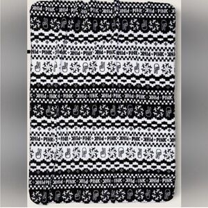 NWT VS PINK Sherpa Blanket